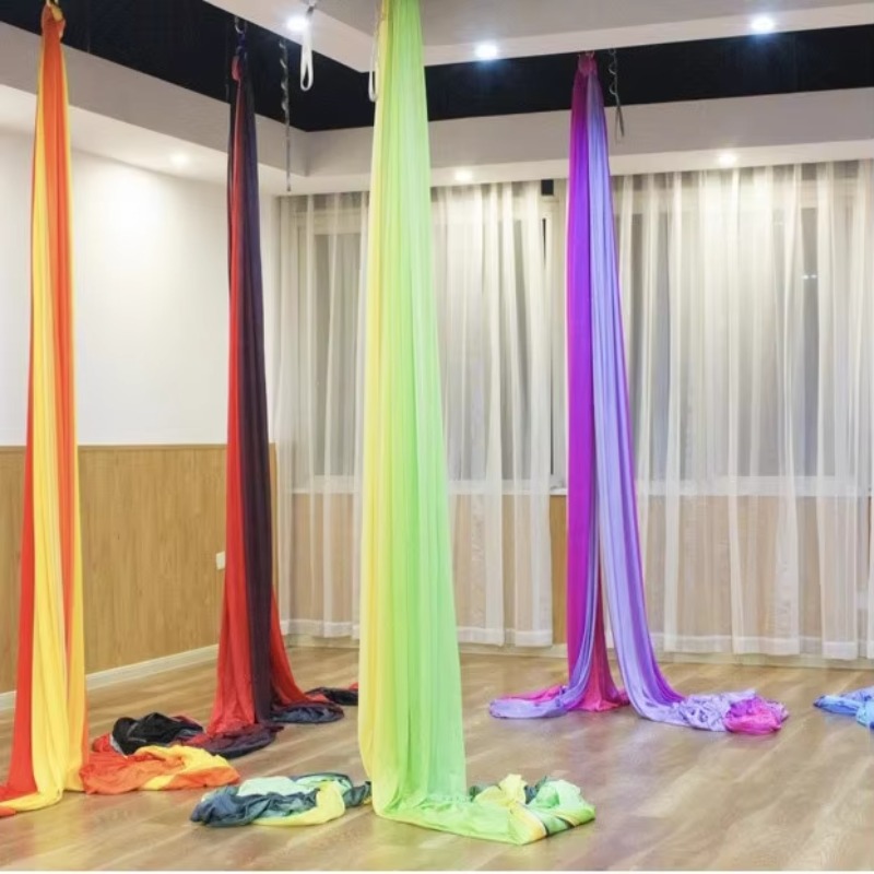 أرجوحة يوغا هوائية واسعة بتدرج - مراجعة Yoga Swing Aerial وسعره